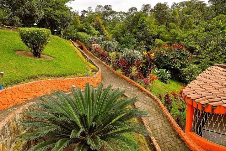 Villa Hosteria Kasadasa à Santo Domingo de los Colorados Extérieur photo